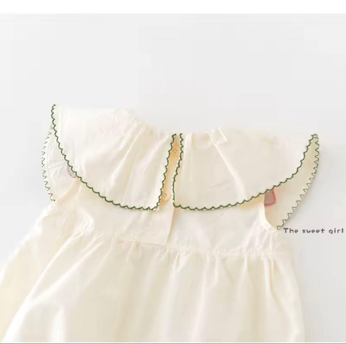 Baby Girl Heart Ruffle Collar Romper – Soft & Breathable